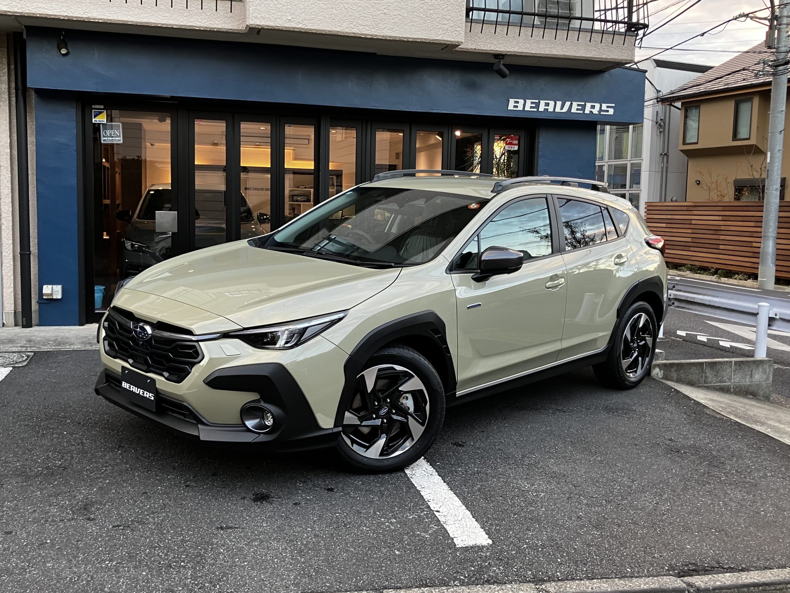 クロストレック リミテッド ｜ BEAVERS ビーバーズ ｜ 練馬区の輸入